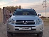 Toyota RAV4 2007 года за 6 600 000 тг. в Актау – фото 2