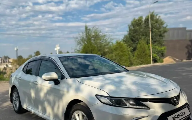Toyota Camry 2021 года за 13 100 000 тг. в Тараз