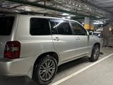 Toyota Highlander 2004 года за 7 600 000 тг. в Астана – фото 4