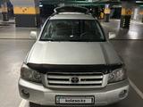 Toyota Highlander 2004 года за 7 600 000 тг. в Астана