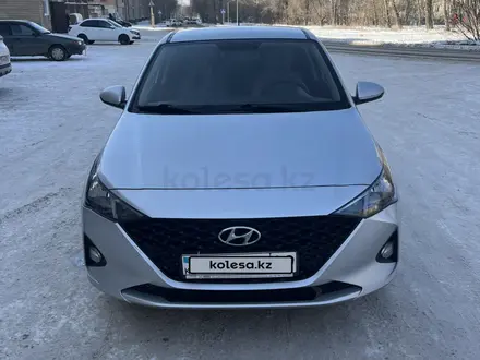 Hyundai Accent 2021 года за 7 400 000 тг. в Караганда