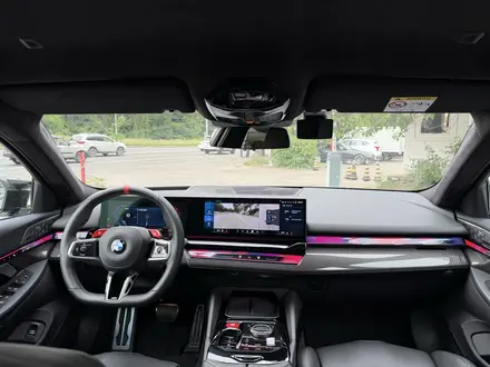 BMW M5 2024 года за 85 000 000 тг. в Алматы – фото 18
