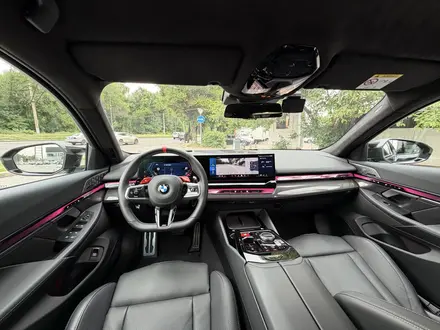 BMW M5 2024 года за 85 000 000 тг. в Алматы – фото 17