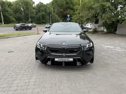 BMW M5 2024 года за 85 000 000 тг. в Алматы – фото 2