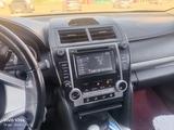 Toyota Camry 2014 годаүшін5 300 000 тг. в Актобе – фото 4