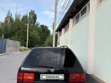 Volkswagen Passat 1994 годаүшін1 800 000 тг. в Шымкент