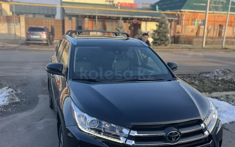 Toyota Highlander 2019 года за 19 500 000 тг. в Алматы