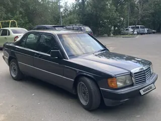 Mercedes-Benz 190