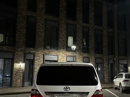 Toyota Alphard 2011 года за 6 800 000 тг. в Атырау – фото 2