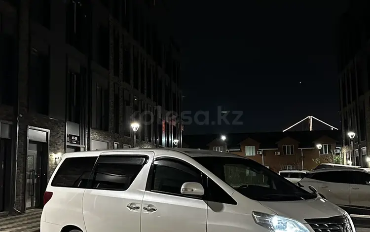 Toyota Alphard 2011 года за 6 800 000 тг. в Атырау