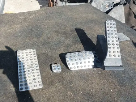 Накладка на педали мерседес за 20 000 тг. в Шымкент