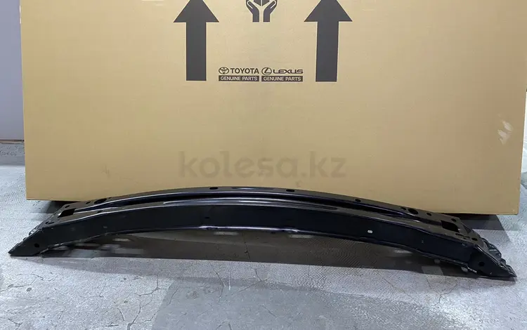 Усилитель переднего бампера на Toyota Camry 70 за 36 500 тг. в Алматы