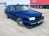 Volkswagen Vento 1993 года за 1 350 000 тг. в Уральск