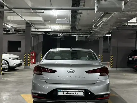 Hyundai Elantra 2020 года за 7 500 000 тг. в Алматы – фото 9