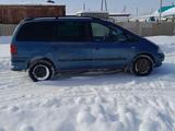 Volkswagen Sharan 2003 годаүшін2 300 000 тг. в Актобе – фото 2