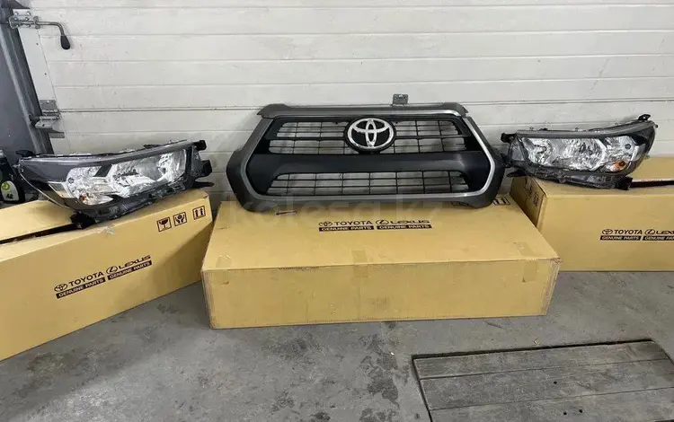 Фара передняя на Toyota Hilux 2020-2024 ORIGINAL за 10 000 тг. в Алматы