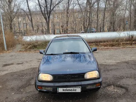 Volkswagen Golf 1992 года за 1 100 000 тг. в Караганда – фото 2