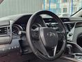 Toyota Camry 2020 года за 13 390 000 тг. в Алматы – фото 20