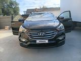 Hyundai Santa Fe 2017 годаүшін7 800 000 тг. в Атырау