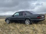 Mercedes-Benz E 200 1993 года за 1 550 000 тг. в Караганда