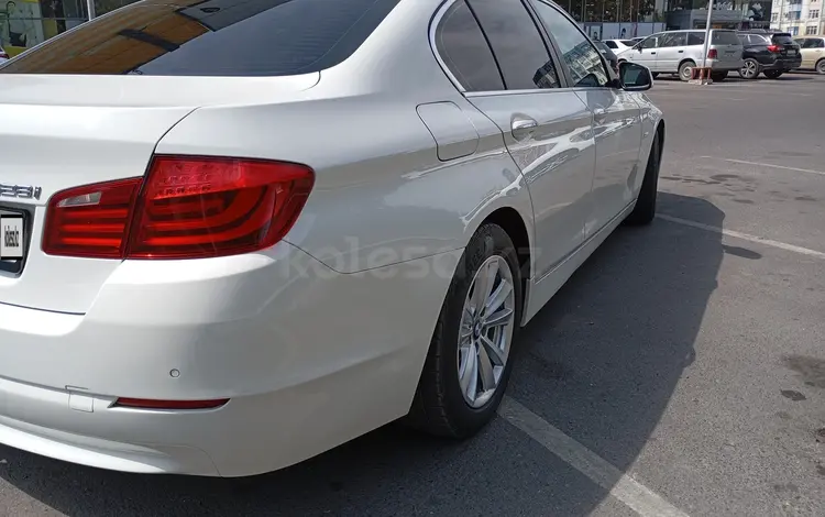 BMW 528 2013 годаfor7 500 000 тг. в Бишкек