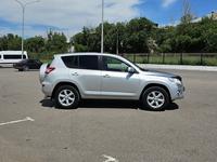 Toyota RAV4 2012 годаүшін10 200 000 тг. в Караганда