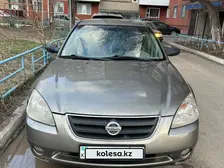 Nissan Altima, 2002