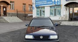 Volkswagen Vento 1992 года за 900 000 тг. в Караганда – фото 2