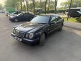 Mercedes-Benz E 320 1996 года за 3 000 000 тг. в Алматы – фото 4