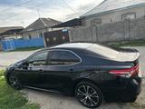 Toyota Camry 2018 года за 9 490 000 тг. в Тараз – фото 4