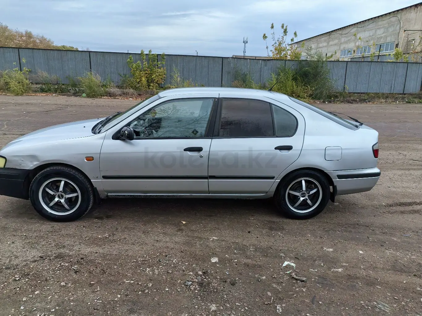 Nissan Primera, 1997