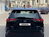 Toyota RAV4 2022 года за 16 900 000 тг. в Шымкент – фото 3
