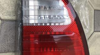 Оригинальный задний внутренний левый фонарь на Lexus LX470 за 10 000 тг. в Алматы