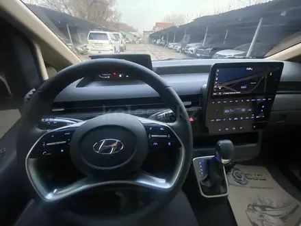 Hyundai Staria 2022 года за 20 500 000 тг. в Алматы – фото 10