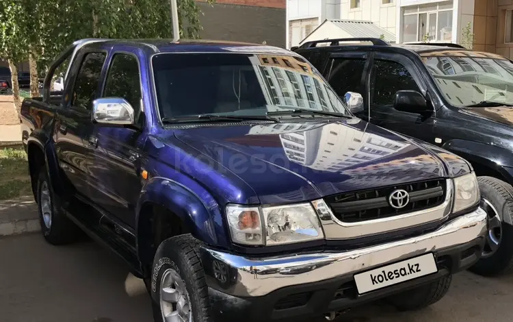 Toyota Hilux 2001 года за 4 500 000 тг. в Астана