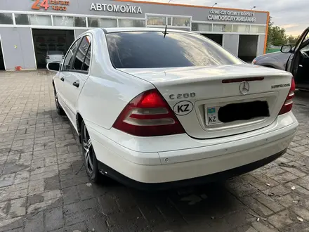 Mercedes-Benz C 200 2006 года за 3 500 000 тг. в Астана – фото 9