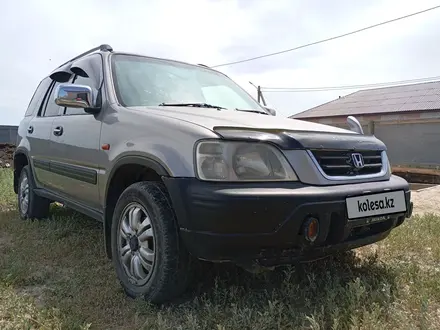 Honda CR-V 1997 года за 2 500 000 тг. в Семей – фото 4