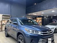 Toyota Highlander 2019 года за 19 500 000 тг. в Караганда