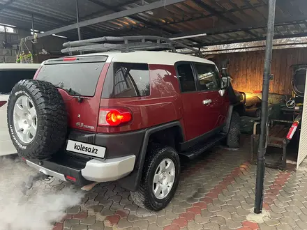 Toyota FJ Cruiser 2008 года за 13 000 000 тг. в Алматы – фото 3