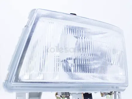 ФАРА НА MITSUBISHI CANTER за 40 000 тг. в Алматы