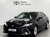 Toyota Camry 2023 года за 16 750 000 тг. в Астана