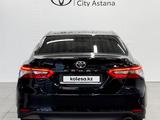 Toyota Camry 2023 года за 16 750 000 тг. в Астана – фото 4