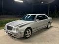 Mercedes-Benz E 320 1999 года за 4 500 000 тг. в Шымкент