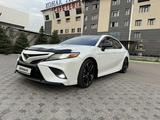 Toyota Camry 2019 года за 13 000 000 тг. в Алматы – фото 4