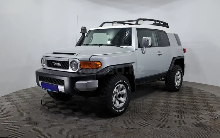 Toyota FJ Cruiser 2006 года за 9 390 000 тг. в Астана