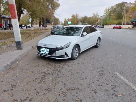 Hyundai Avante 2021 года за 9 700 000 тг. в Уральск – фото 2