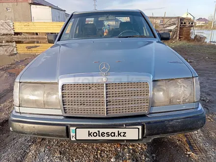 Mercedes-Benz E 260 1991 года за 1 700 000 тг. в Астана – фото 2