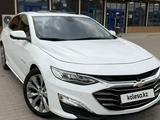 Chevrolet Malibu 2021 года за 9 800 000 тг. в Шымкент – фото 4