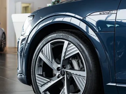 Audi Q8 e-tron 2023 года за 58 000 000 тг. в Алматы – фото 10