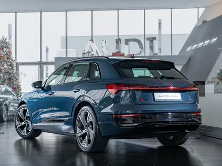 Audi Q8 e-tron 2023 года за 58 000 000 тг. в Алматы – фото 3